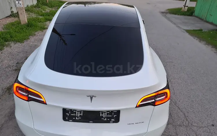 Tesla Model Y 2021 года за 21 000 000 тг. в Алматы