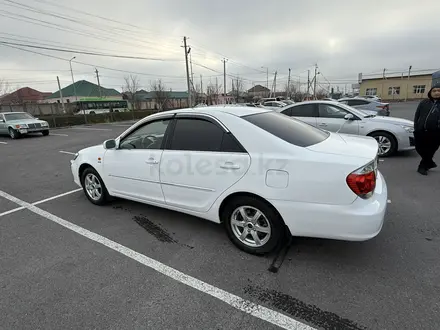 Toyota Camry 2005 года за 6 600 000 тг. в Шымкент – фото 2