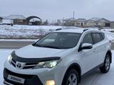 Toyota RAV4 2015 годаfor12 000 000 тг. в Жанаозен