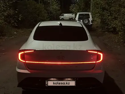 Hyundai Sonata 2021 года за 8 900 000 тг. в Алматы – фото 14