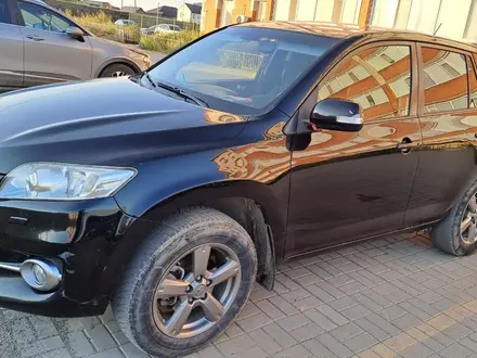 Toyota RAV4 2012 года за 8 100 000 тг. в Актобе – фото 4