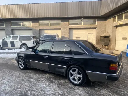 Mercedes-Benz E 280 1992 года за 1 700 000 тг. в Алматы – фото 2