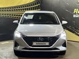 Hyundai Accent 2021 года за 8 990 000 тг. в Актобе – фото 2