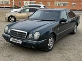 Mercedes-Benz E 240 1997 годаүшін4 800 000 тг. в Астана – фото 2