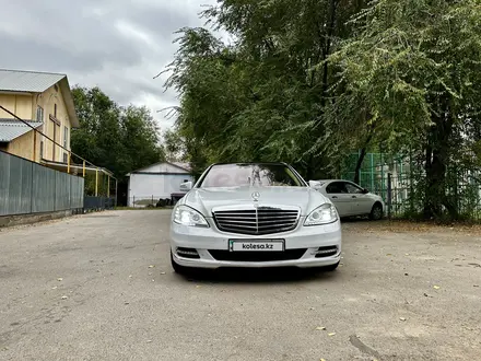 Mercedes-Benz S 500 2007 года за 9 000 000 тг. в Алматы – фото 16