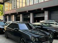 Mercedes-Benz E 55 AMG 2001 годаfor7 200 000 тг. в Астана