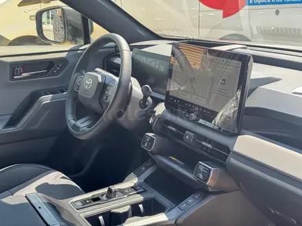 Toyota RAV4 2026 года за 26 390 000 тг. в Астана – фото 7