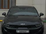 Kia K5 2022 года за 14 000 000 тг. в Шымкент