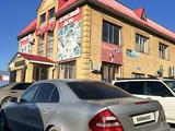 Mercedes-Benz E 240 2002 года за 2 900 000 тг. в Усть-Каменогорск – фото 4