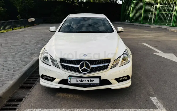 Mercedes-Benz E 200 2011 года за 7 000 000 тг. в Алматы