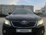 Toyota Camry 2010 года за 7 200 000 тг. в Кульсары – фото 2