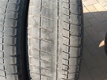 Шины 215/60 R16 — "Bridgestone Blizzak Revo GZ" (Япония), летние.үшін35 000 тг. в Астана – фото 3