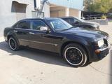 Chrysler 300C 2006 года за 6 000 000 тг. в Алматы – фото 5