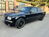 Chrysler 300C 2006 года за 6 000 000 тг. в Алматы – фото 2