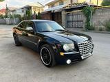 Chrysler 300C 2006 года за 6 000 000 тг. в Алматы – фото 3