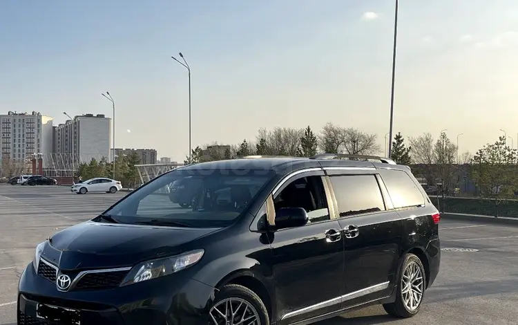 Toyota Sienna 2019 годаүшін15 000 000 тг. в Астана