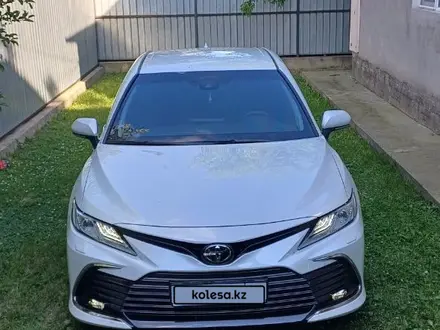 Toyota Camry 2021 года за 17 500 000 тг. в Алматы – фото 6