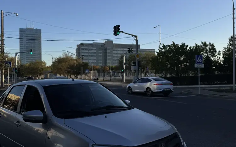 ВАЗ (Lada) Granta 2190 2013 года за 2 000 000 тг. в Атырау