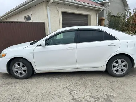 Toyota Camry 2009 года за 6 200 000 тг. в Атырау – фото 2