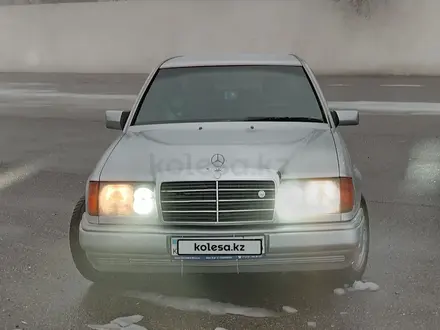 Mercedes-Benz E 280 1992 года за 2 600 000 тг. в Туркестан