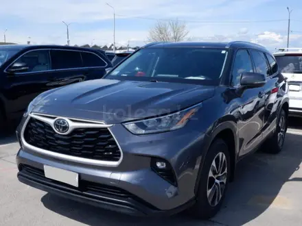 Toyota Highlander 2020 года за 19 400 000 тг. в Астана