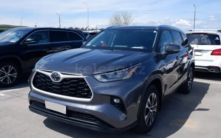 Toyota Highlander 2020 года за 19 400 000 тг. в Астана