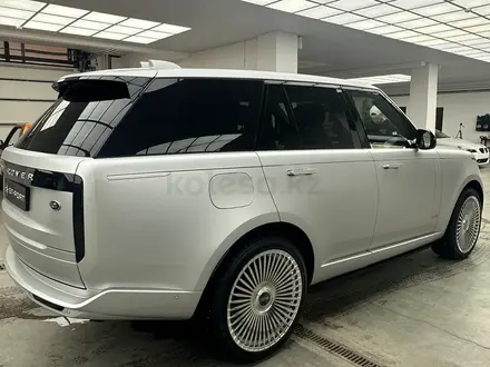 Land Rover Range Rover 2023 года за 110 000 000 тг. в Астана – фото 4