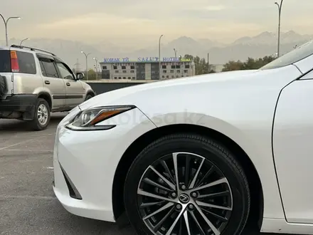 Lexus ES 250 2021 года за 25 000 000 тг. в Алматы – фото 9