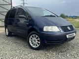 Volkswagen Sharan 2000 года за 2 600 000 тг. в Актобе