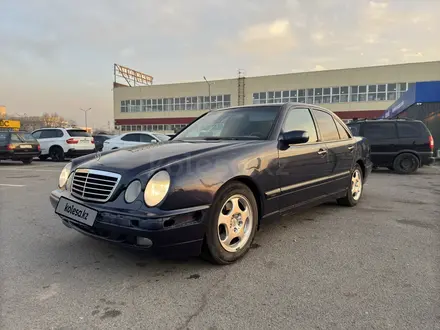 Mercedes-Benz E 280 1999 года за 4 100 000 тг. в Алматы – фото 2