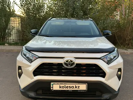 Toyota RAV4 2021 года за 16 000 000 тг. в Астана