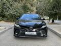Toyota Camry 2019 года за 14 000 000 тг. в Шымкент – фото 3