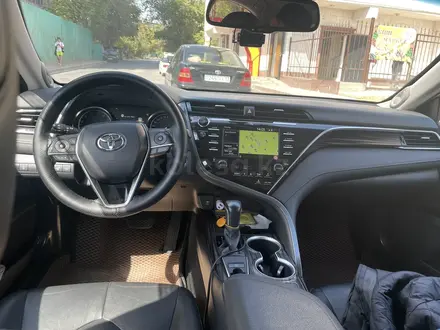 Toyota Camry 2019 года за 14 000 000 тг. в Шымкент – фото 8