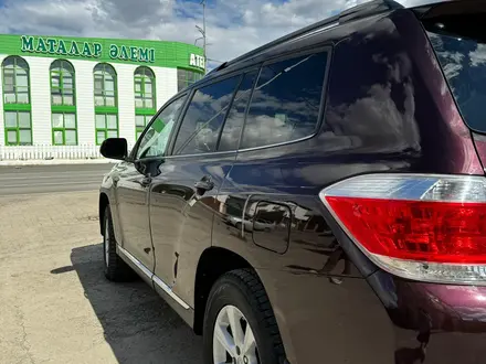 Toyota Highlander 2012 года за 6 100 000 тг. в Атырау – фото 4