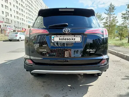 Toyota RAV4 2019 года за 13 500 000 тг. в Астана – фото 3