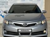 Toyota Camry 2012 года за 9 000 000 тг. в Атырау – фото 2