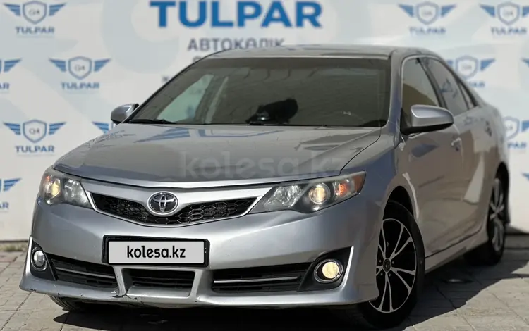 Toyota Camry 2012 года за 9 000 000 тг. в Атырау