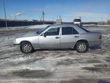 Mercedes-Benz E 200 1992 года за 900 000 тг. в Петропавловск