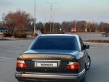 Mercedes-Benz E 200 1992 года за 1 500 000 тг. в Талдыкорган – фото 2