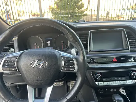 Hyundai Sonata 2019 года за 8 900 000 тг. в Алматы – фото 14