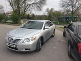 Toyota Camry 2007 года за 7 700 000 тг. в Шымкент – фото 2