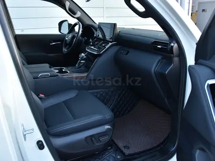 Toyota Land Cruiser Prestige 2023 года за 45 000 000 тг. в Астана – фото 10