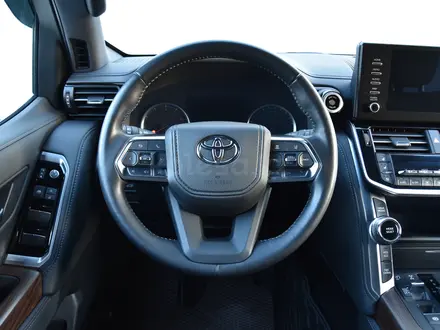 Toyota Land Cruiser Prestige 2023 года за 45 000 000 тг. в Астана – фото 12
