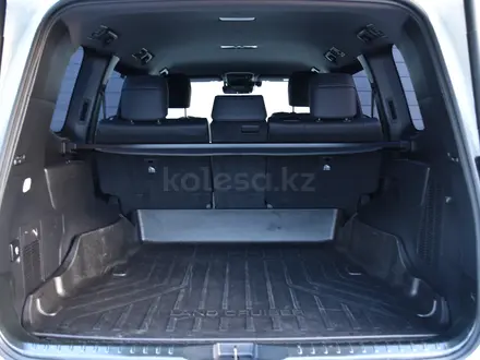 Toyota Land Cruiser Prestige 2023 года за 45 000 000 тг. в Астана – фото 8