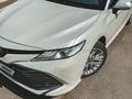 Toyota Camry 2020 года за 15 000 000 тг. в Алматы – фото 3