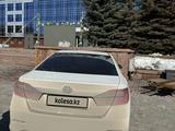 Toyota Camry 2014 года за 10 000 000 тг. в Заречное – фото 2