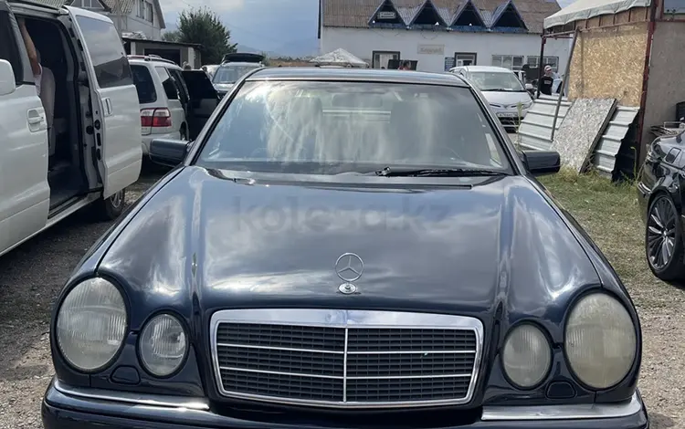 Mercedes-Benz E 280 1998 годаfor2 000 000 тг. в Алматы