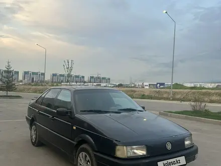 Volkswagen Passat 1992 года за 700 000 тг. в Алматы