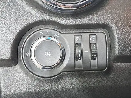 Chevrolet Tracker 2013 года за 5 590 000 тг. в Астана – фото 25