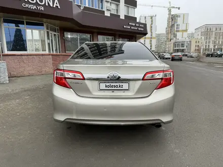 Toyota Camry 2013 года за 5 150 000 тг. в Атырау – фото 19